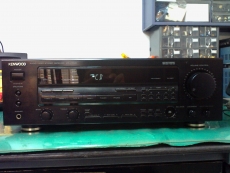 KENWOOD  KR-V7040