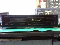 ONKYO  R1