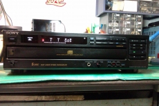 SONY  CDP-C705